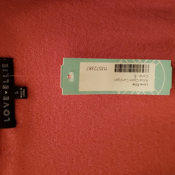 Stitch Fix, Love Ellie sweater size small, cute cardigan - Picture 2 of 4